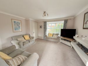 Lounge- click for photo gallery